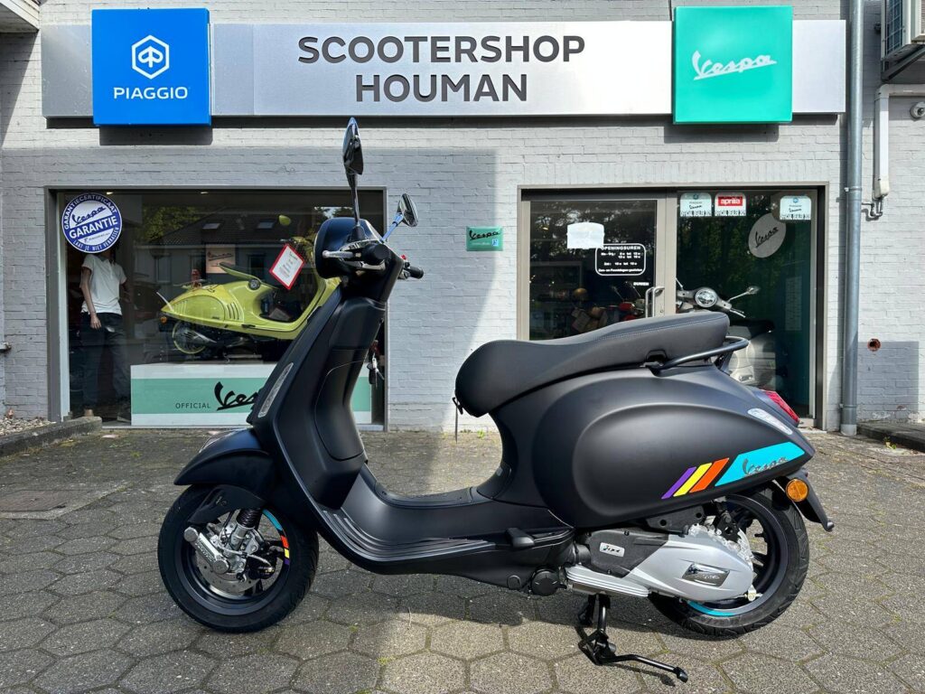Vespa Primavera S 125 cc NERO CONVINTO MATT (nr.142)