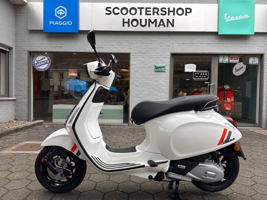 Vespa Sprint S 125cc BIANCO INNOCENTE