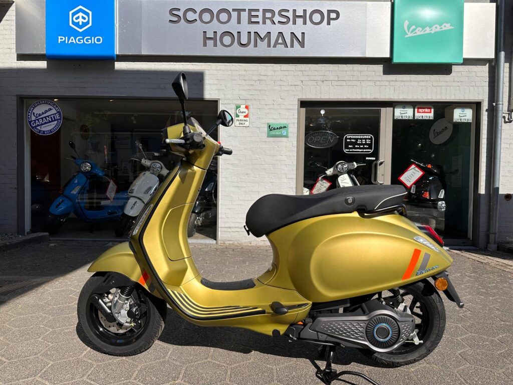 Vespa Sprint S ELETTRICA VERDE AMBIZIOSO (nr.18)
