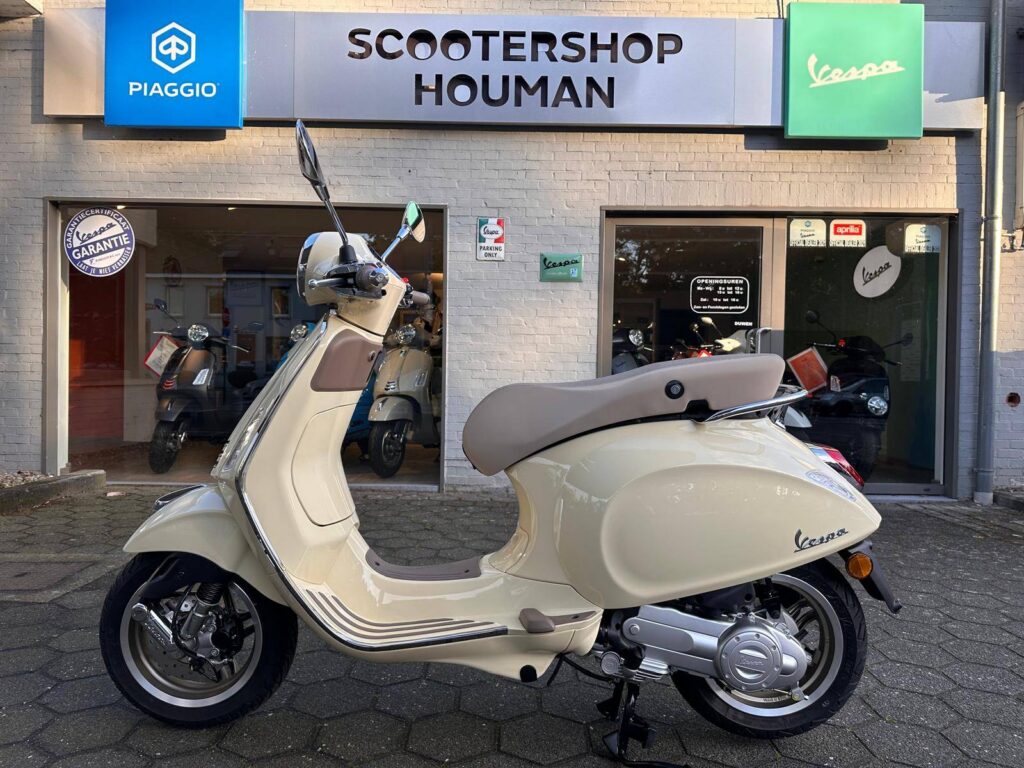 Vespa Primavera 50cc 45Km/h Giallo Disinvolto (nr.34)