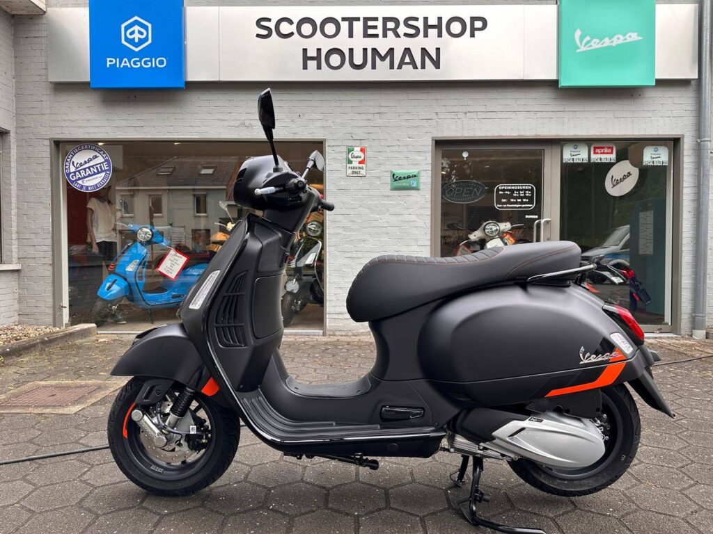 Vespa GTS 310 Cc SUPER SPORT NERO CONVINTO MATT (nr.09)